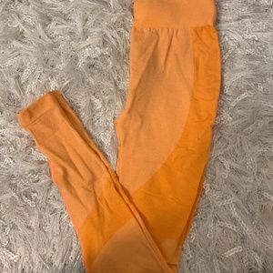 BRAND NEW SIZEUP TRI-STRETCH SEAMLESS LEGGINGS